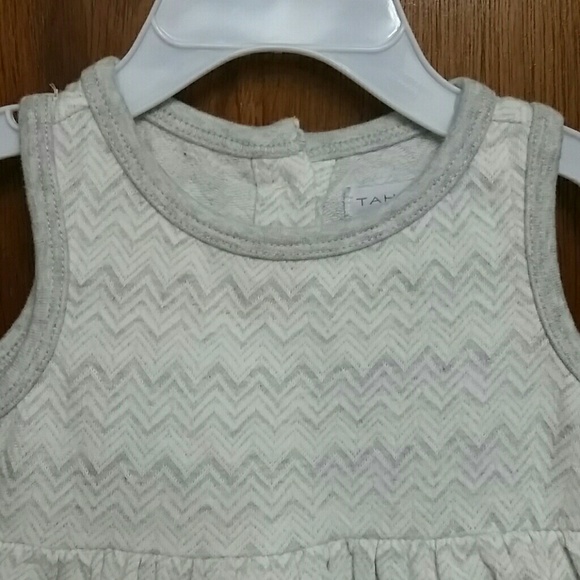 🦄Tahari Baby Chevron Dress🦄 - Picture 2 of 8